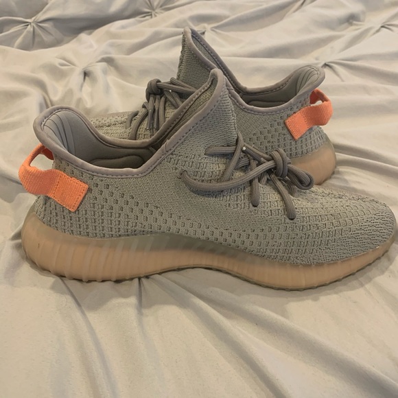 Yeezy Boost 350 V2 TrUe Form - Picture 2 of 3